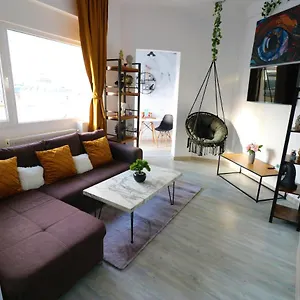 Athenee Palace - Panoramic View Terrace & Balcony - Free Minibar Apartament